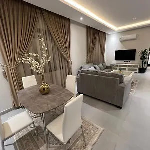 Amazing شقة