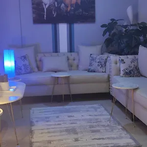 شقة متكاملة ١٠٠٪ للعائلة الكبيرة شقة